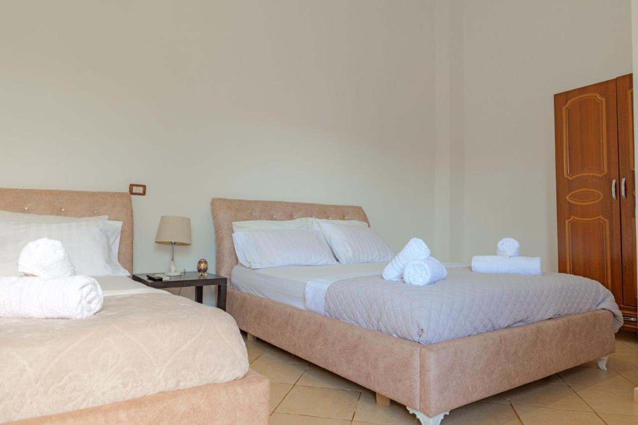Sunflower Hotel Ksamil Exterior photo
